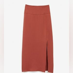 Midi slit skirt